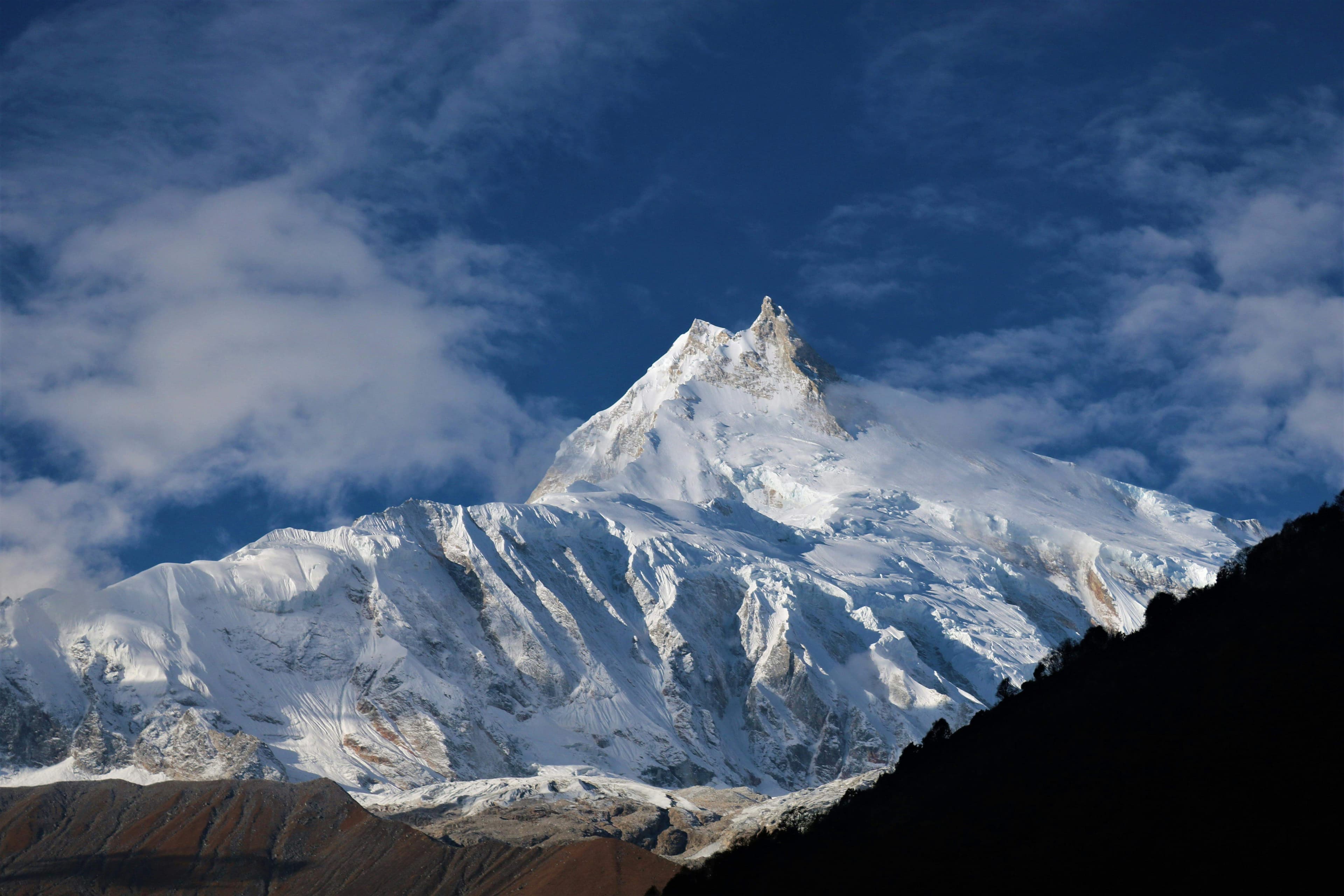majestic scenery of mount Manaslu