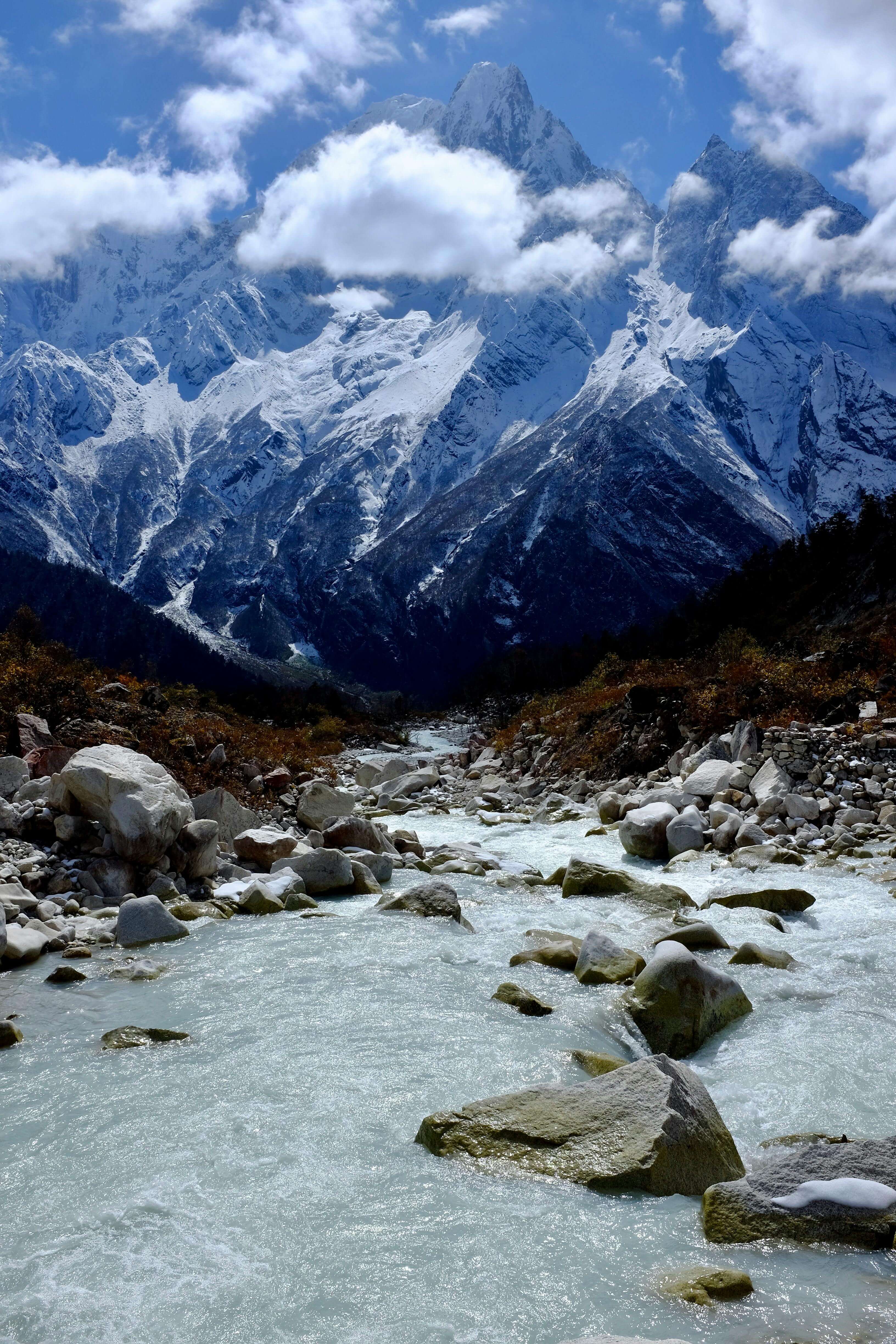 scenic beauty in Manaslu Circuit