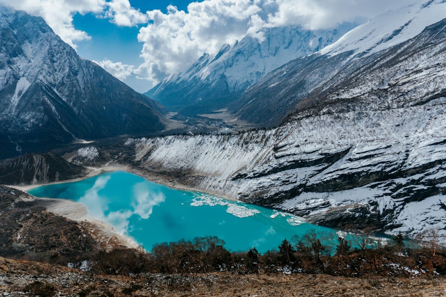 "Trekking Manaslu: Navigating the Path Less Traveled for an Epic Himalayan Journey"
